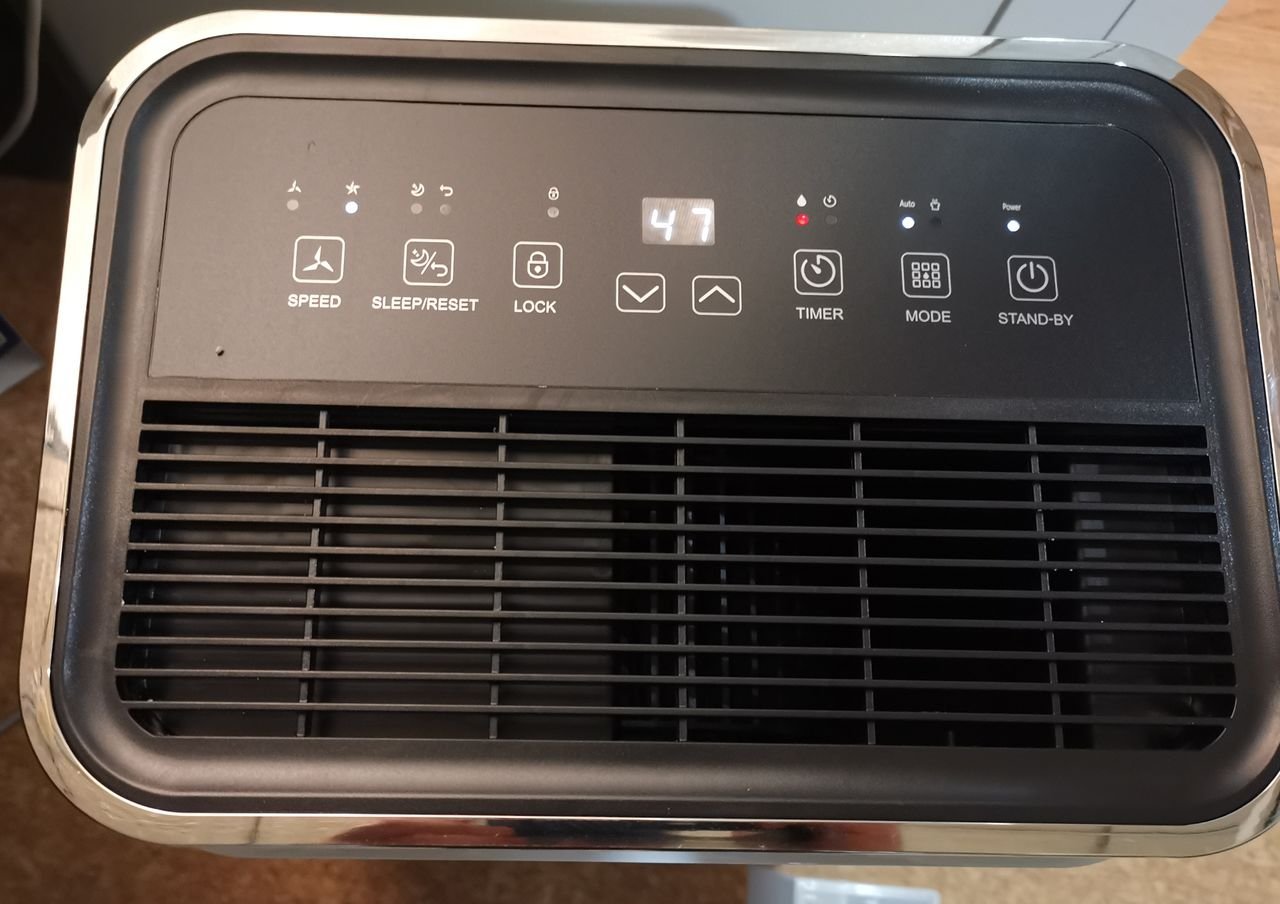 Dezumidificator și purificator de aer SUVATEC OL25 BDO 30 Wi-Fi, 30 L/24h, cu ionizator (până la 90 m²)